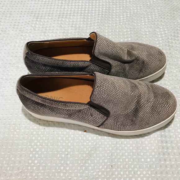 Vionic sneakers - Picture 6 of 8